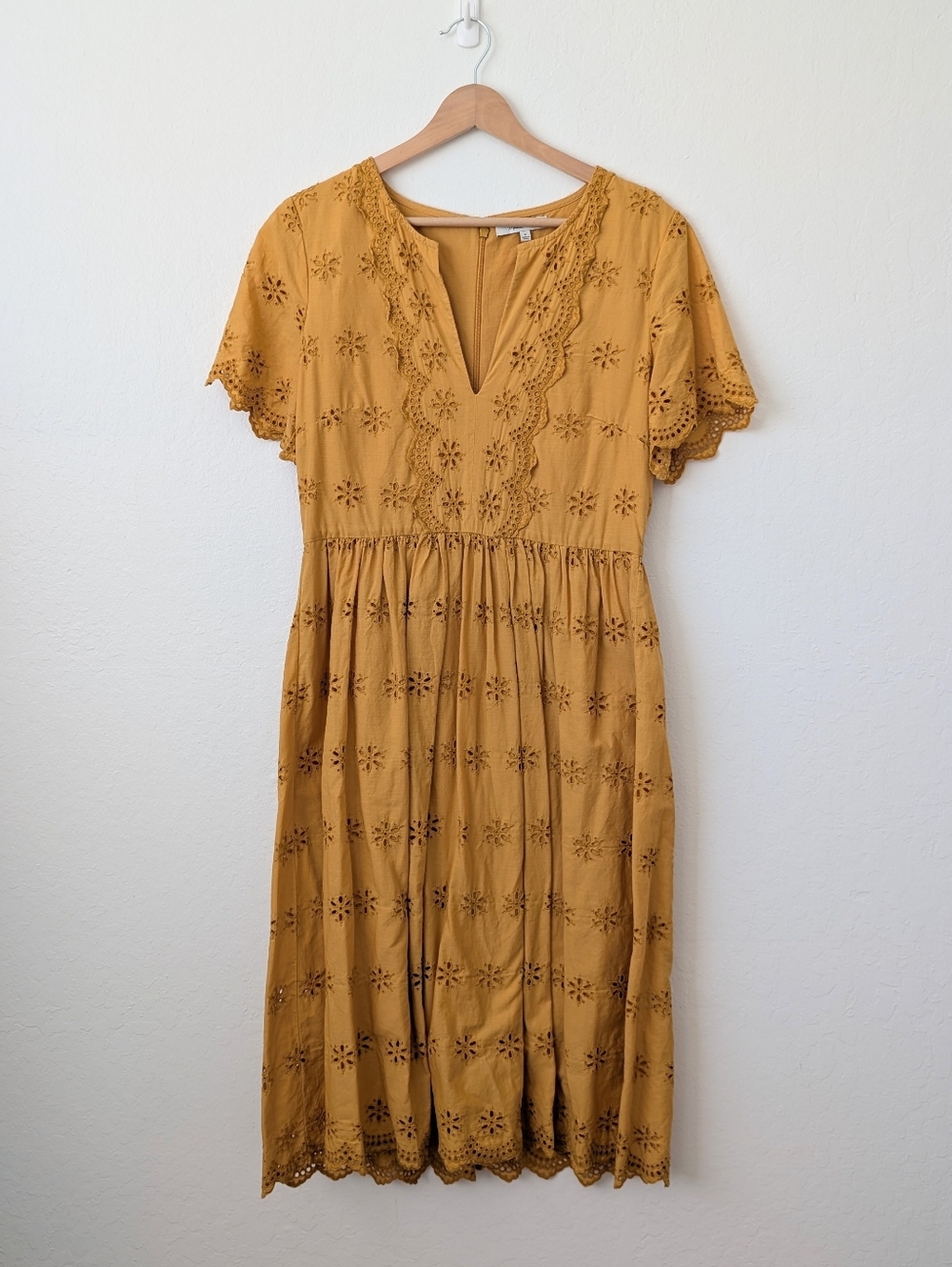 Madewell Golden Yellow Eyelet V-Neck Midi Dress Size 8